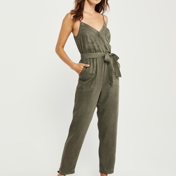 Abercrombie & Fitch Wrap-Front Utility Jumpsuit - Picture 3 of 5